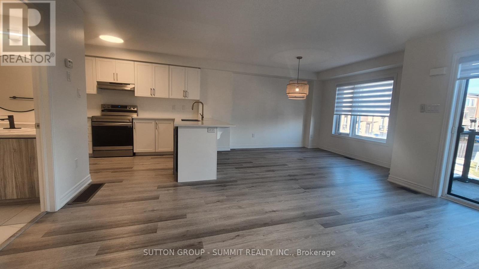 104 Dryden Lane Property Photo 4