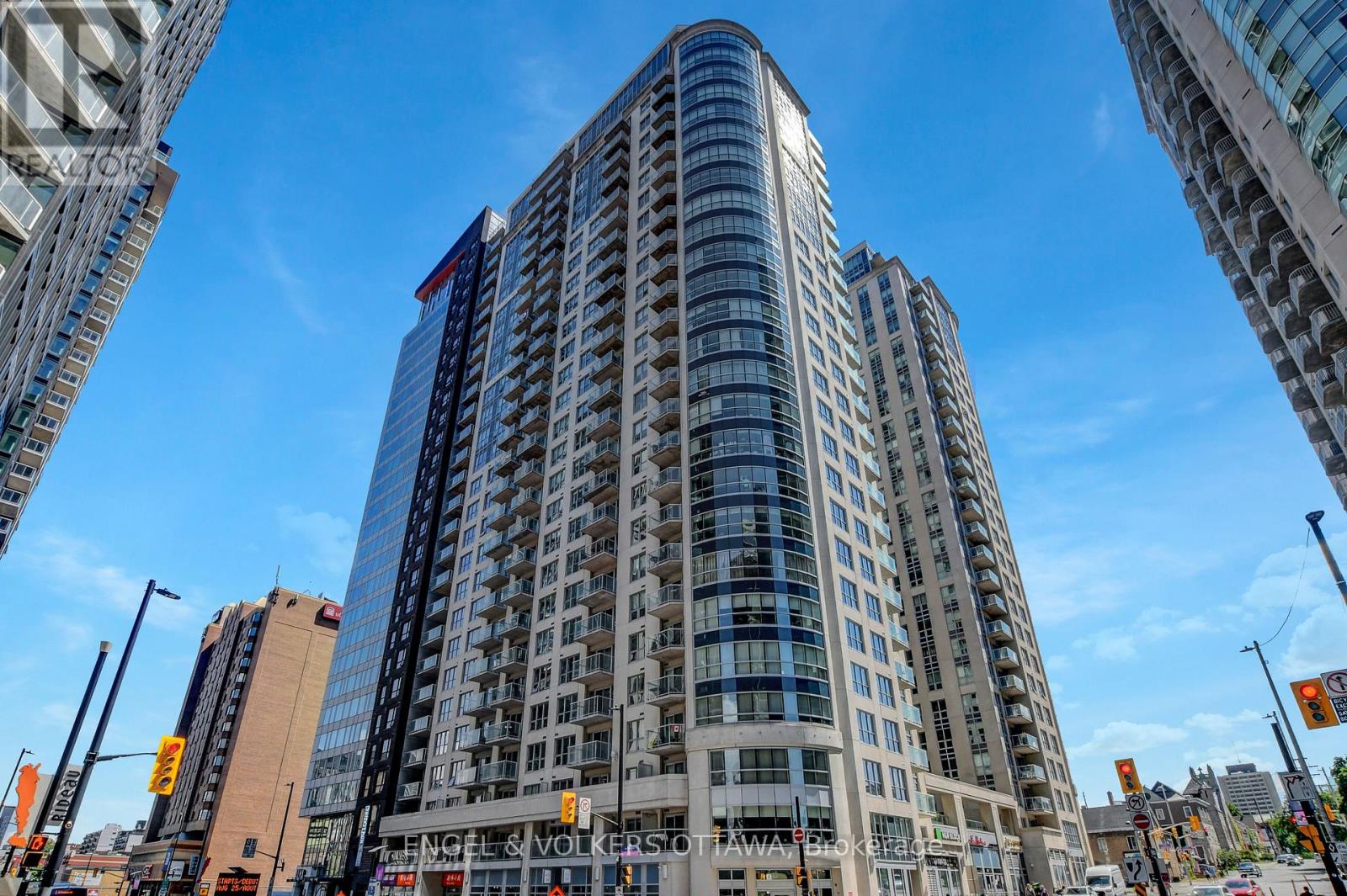 1305 - 242 RIDEAU STREET Property Photo 1