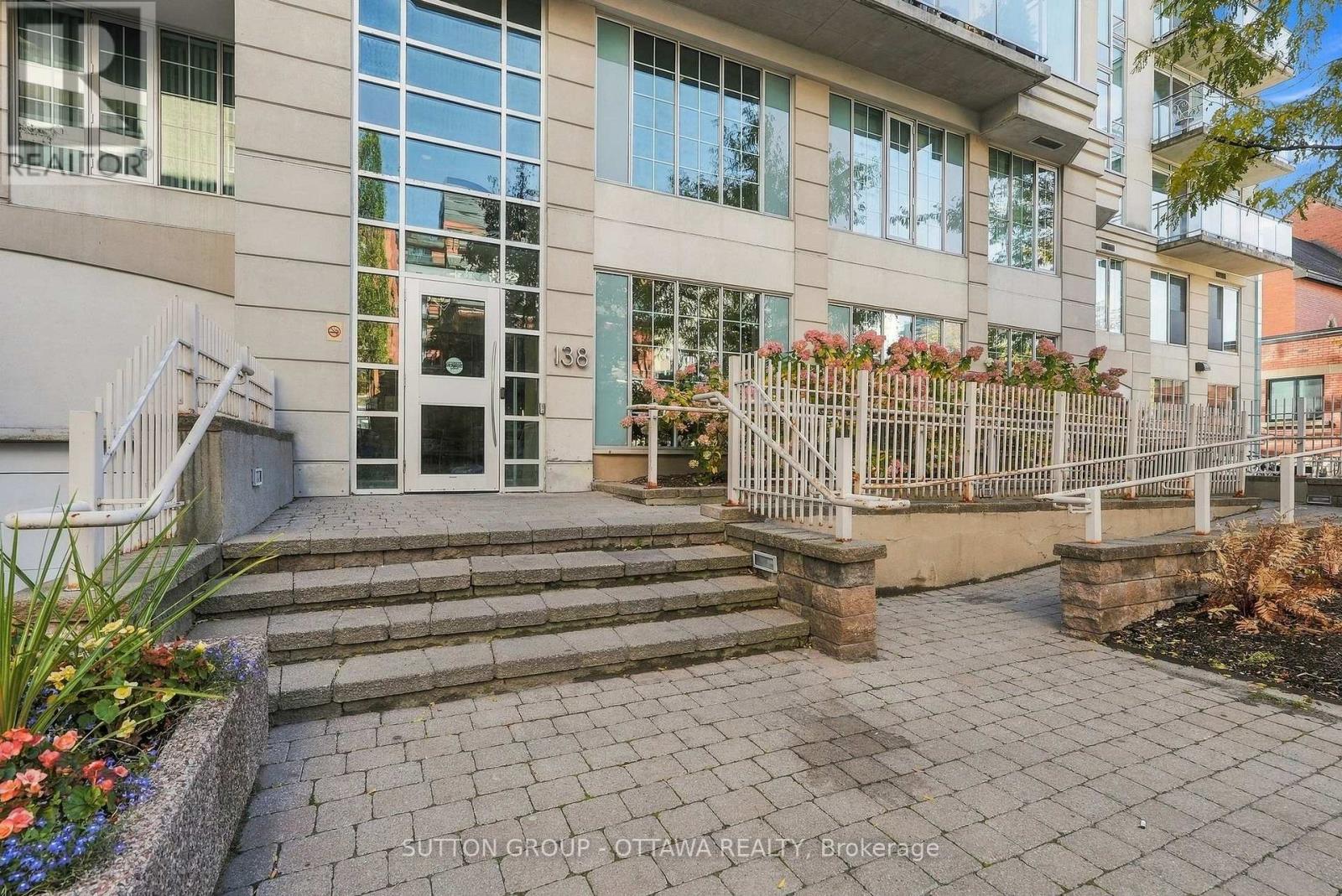 1012 - 138 Somerset Street W Property Photo 1
