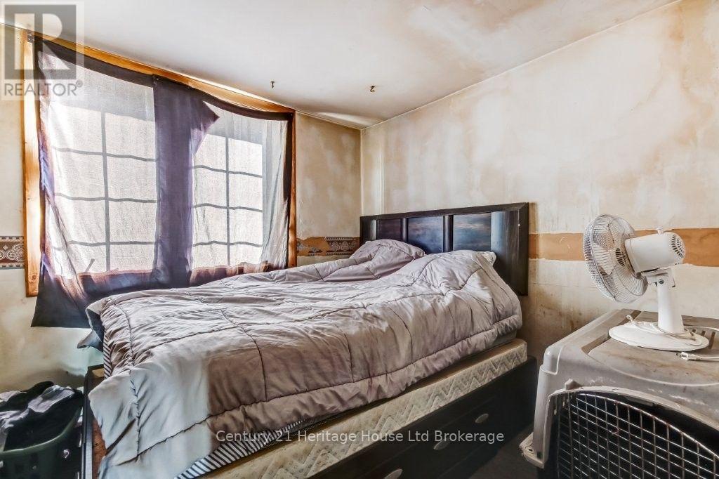 66 Bee Street Property Photo 9