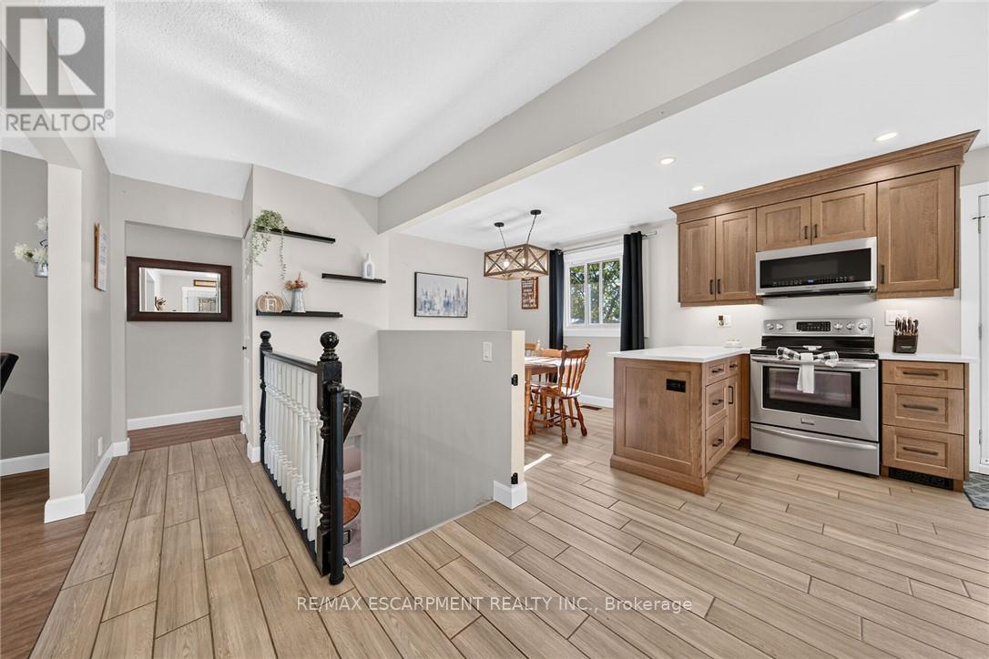 225 Maccrae Drive Property Photo 17