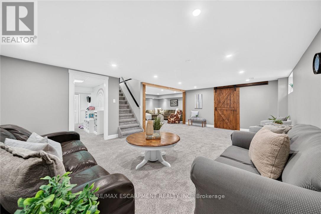 225 Maccrae Drive Property Photo 28