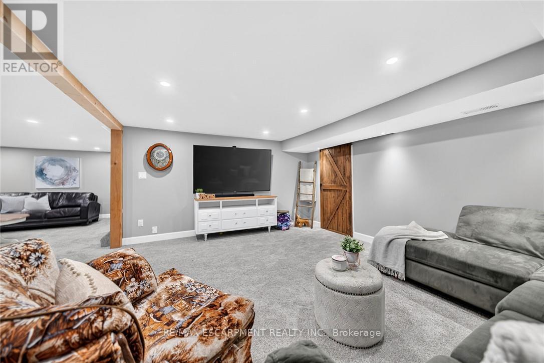 225 Maccrae Drive Property Photo 35