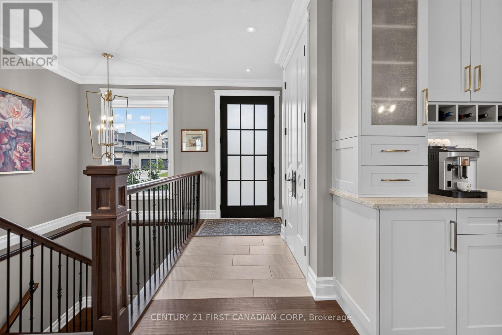 53 Wayside Lane Property Photo 3