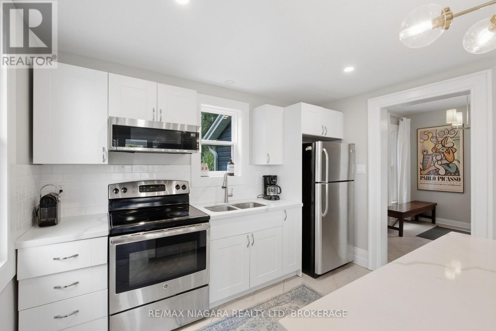 4895 Crysler Avenue Property Photo 11