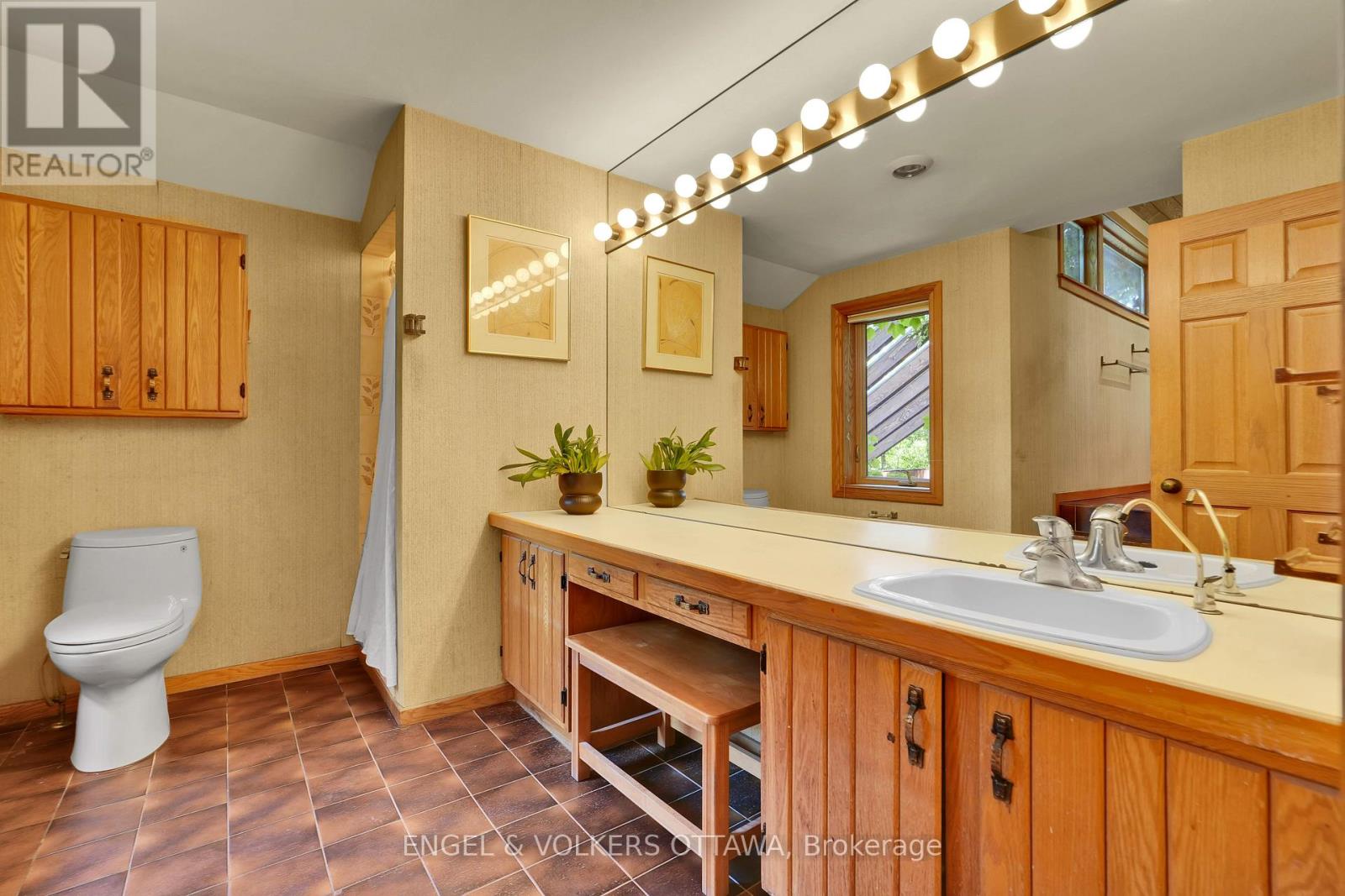 7 Mid Pines Grove Property Photo 23