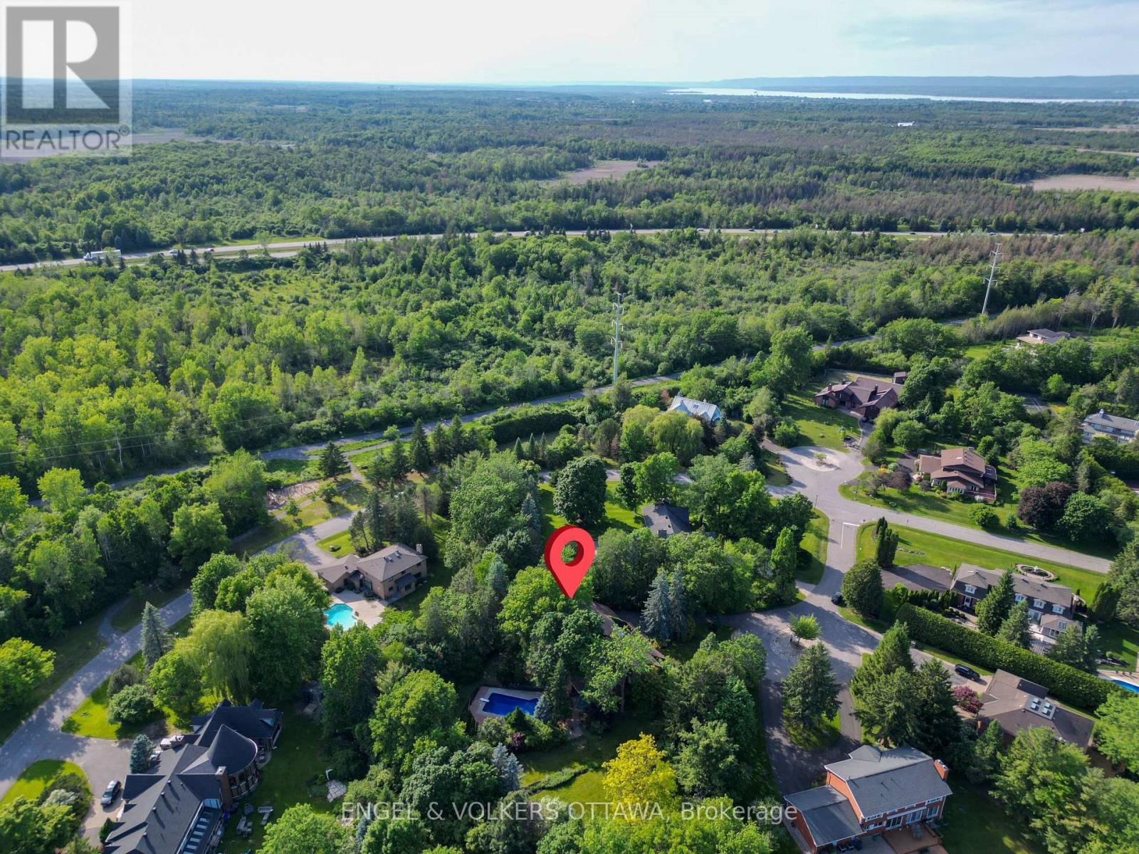 7 Mid Pines Grove Property Photo 47