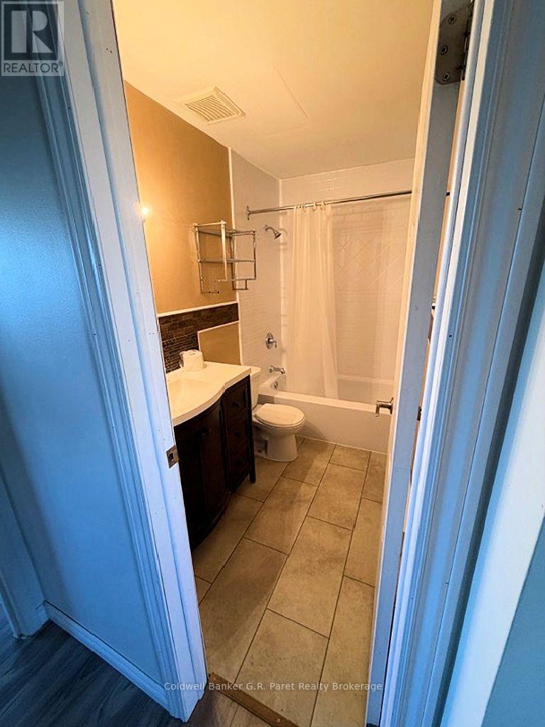29 - 129 Concession Street E Property Photo 17