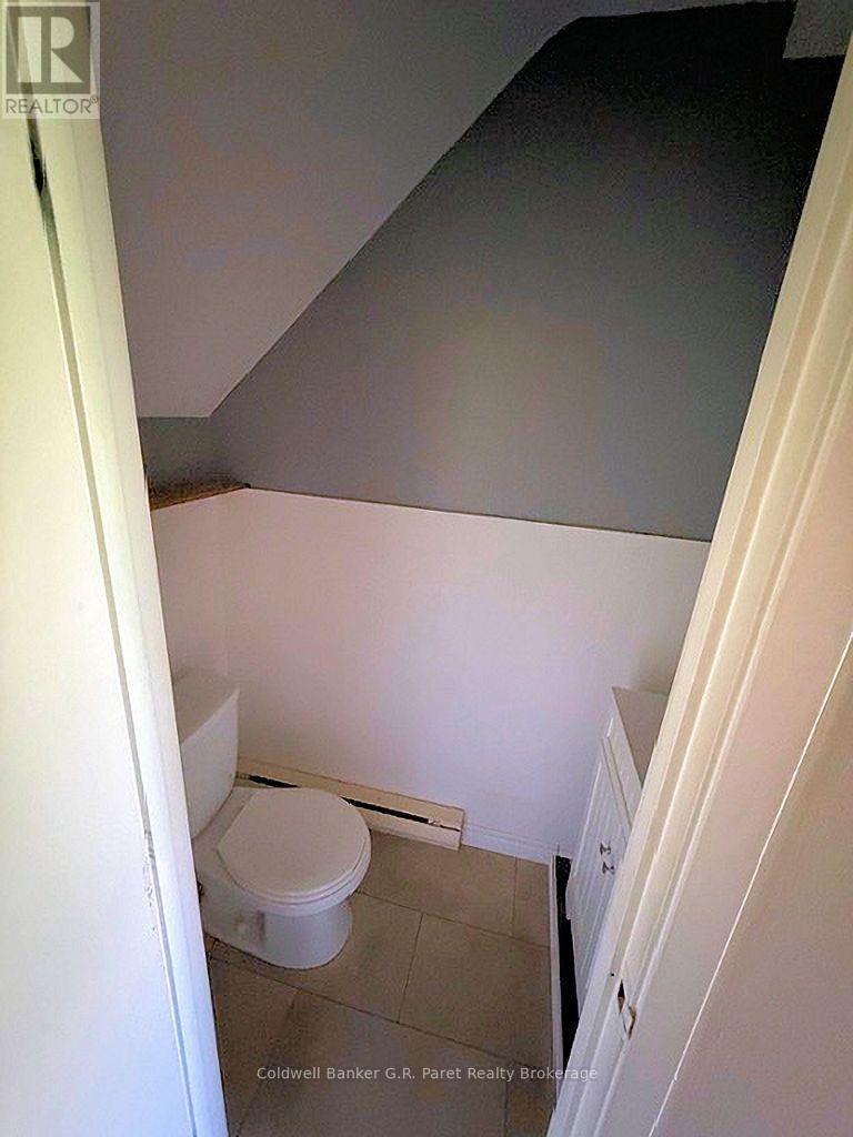 29 - 129 Concession Street E Property Photo 24