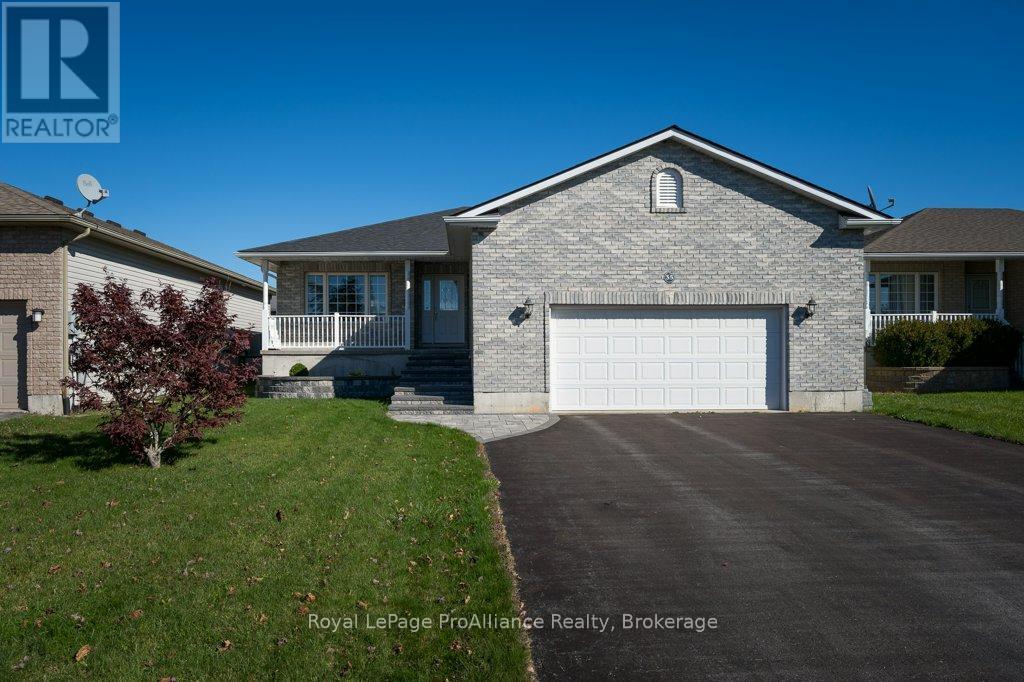 35 Forest Valley Drive Property Photo 1