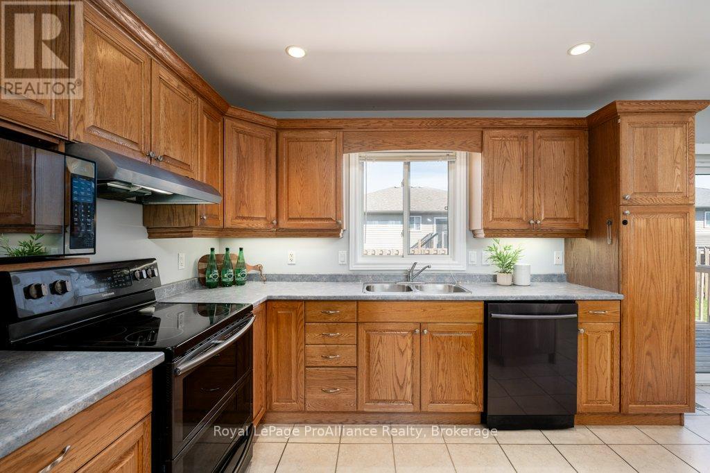 35 Forest Valley Drive Property Photo 14