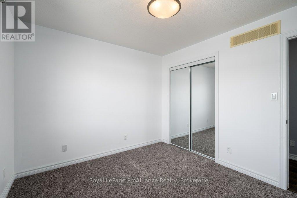 35 Forest Valley Drive Property Photo 23