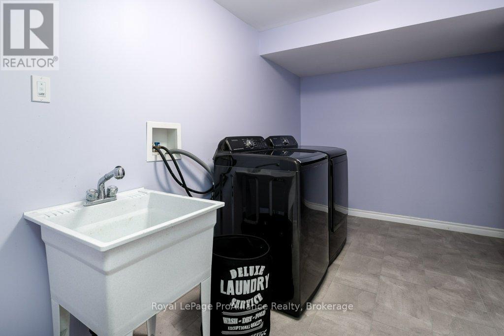 35 Forest Valley Drive Property Photo 33