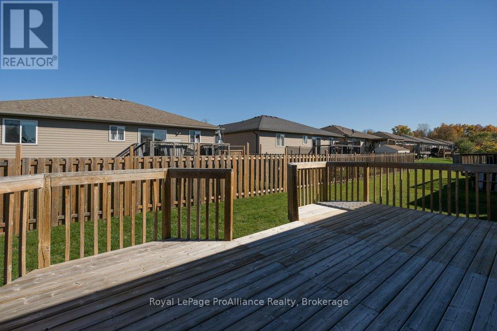 35 Forest Valley Drive Property Photo 40