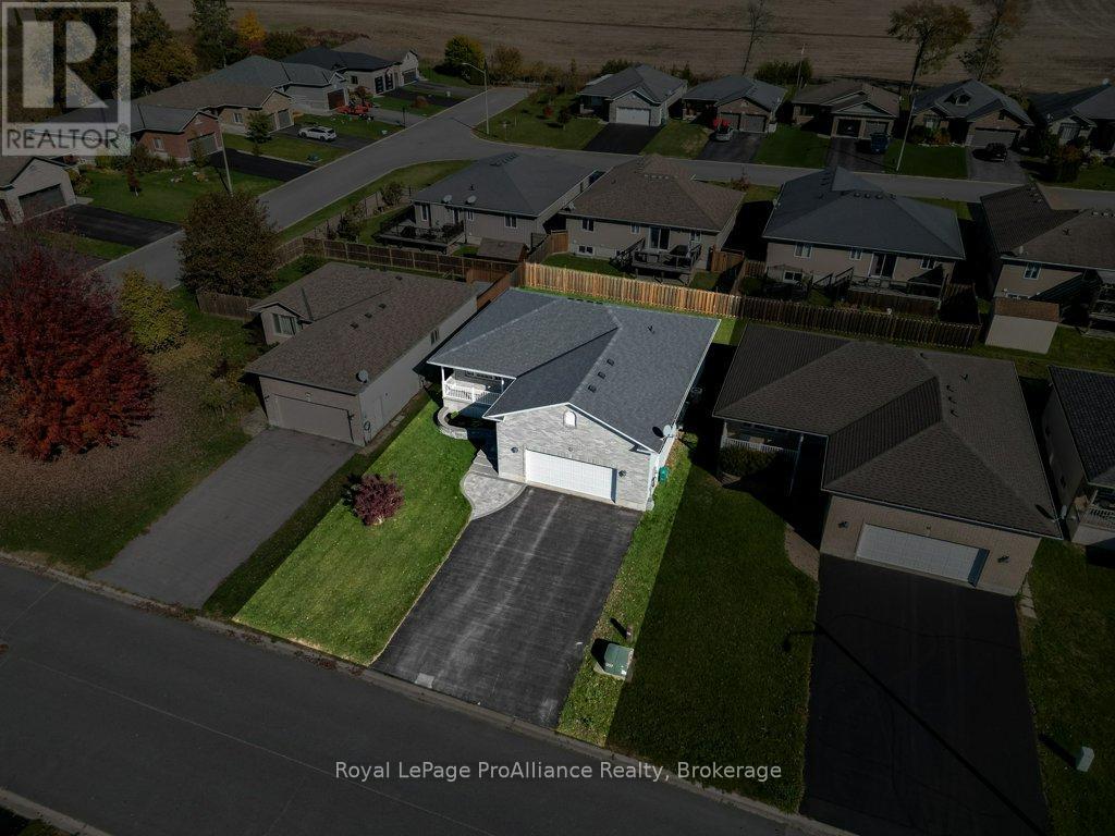35 Forest Valley Drive Property Photo 42