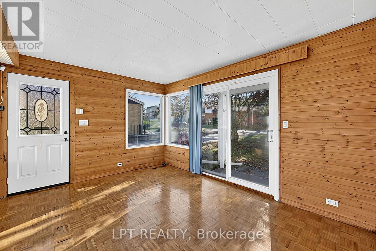 190 Winewood Avenue W Property Photo 25
