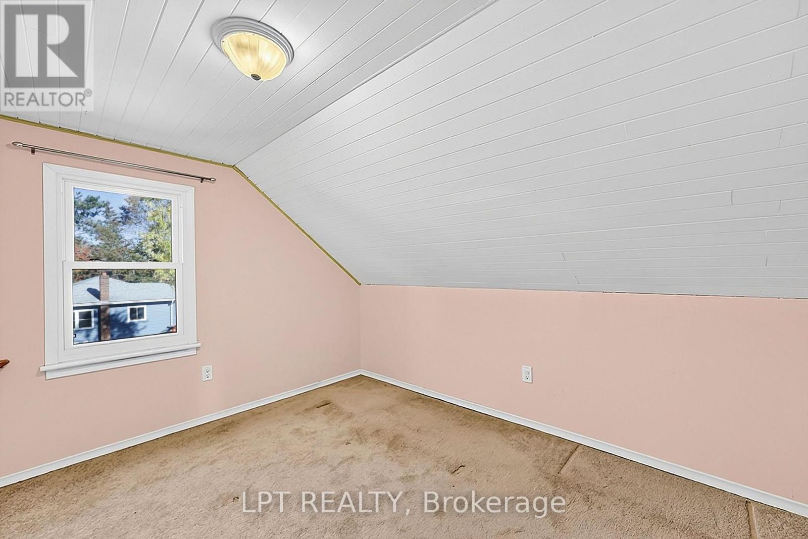 190 Winewood Avenue W Property Photo 36
