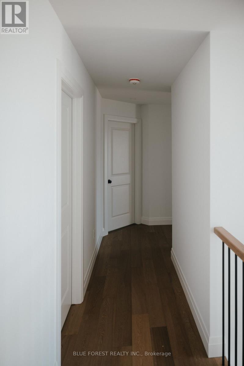 172 Renaissance Drive Property Photo 20