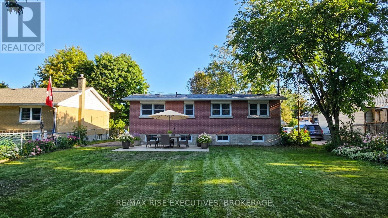 47 Henry Crescent Property Photo 5