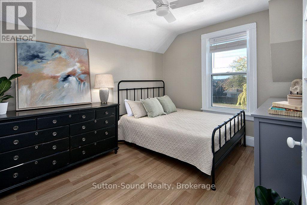 1219 2nd Avenue E Property Photo 16
