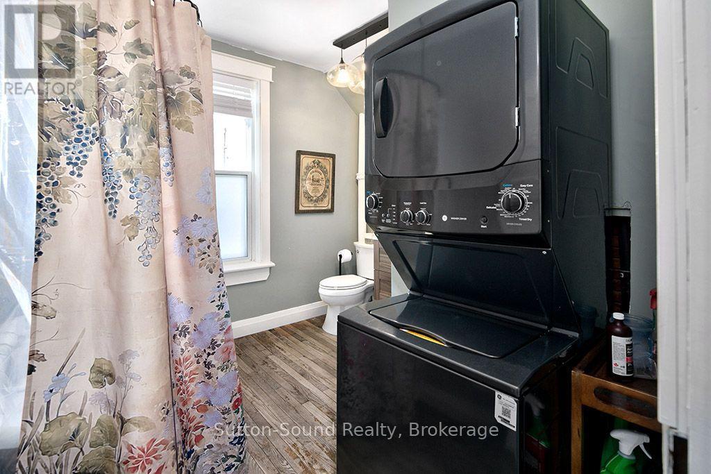 1219 2nd Avenue E Property Photo 19