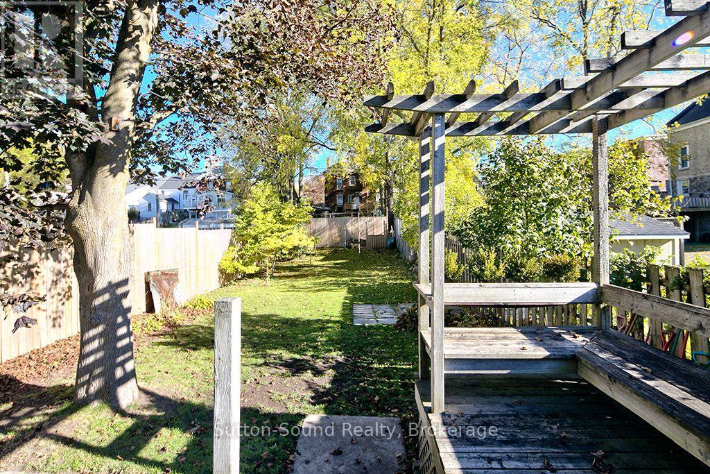 1219 2nd Avenue E Property Photo 22