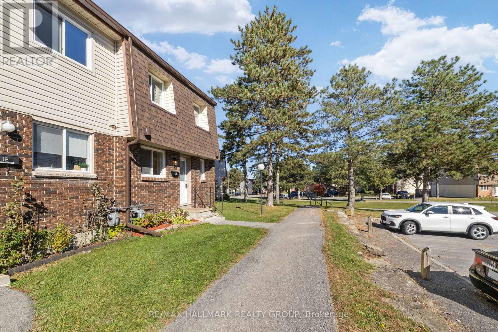1a Forester Crescent Property Photo 3