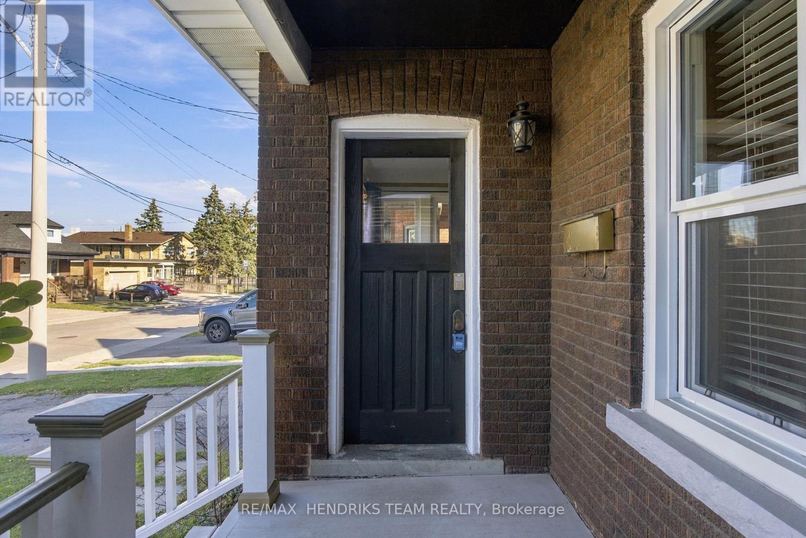 154 Prospect Street N Property Photo 4