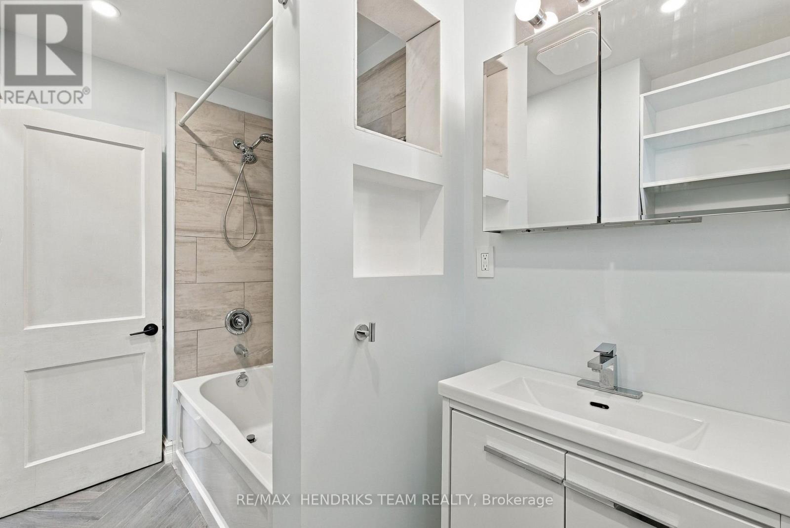 154 Prospect Street N Property Photo 10