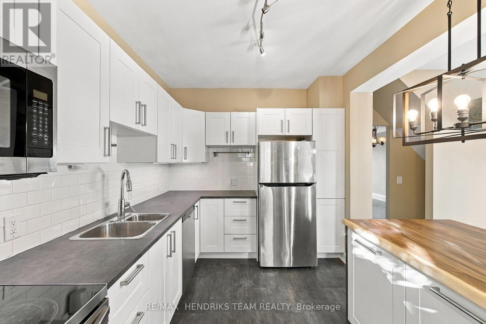 154 Prospect Street N Property Photo 13