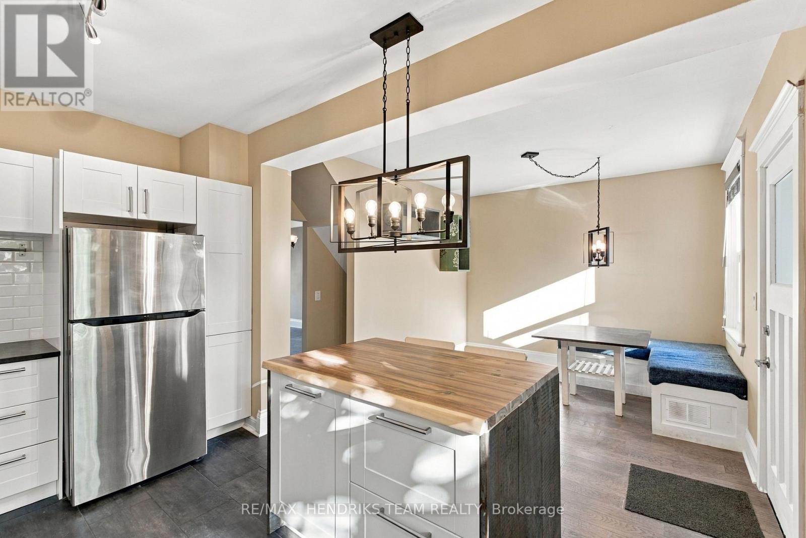 154 Prospect Street N Property Photo 14