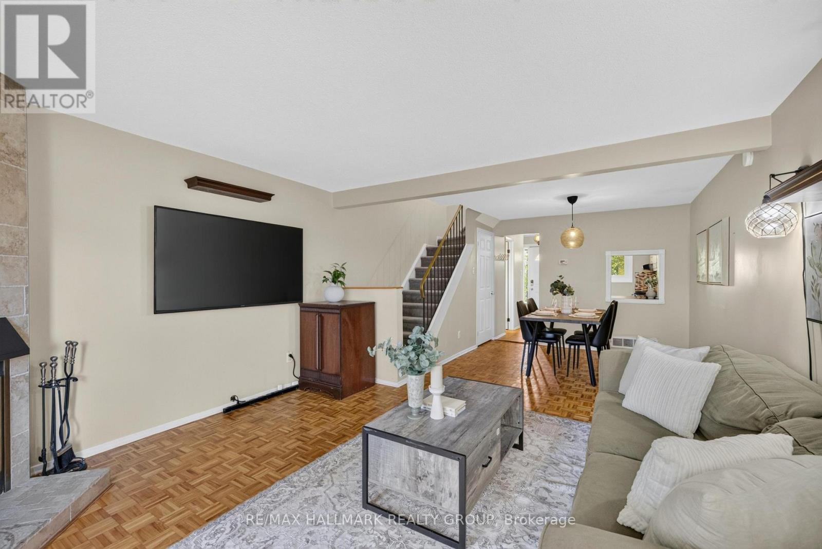 6350 Bilberry Drive Property Photo 10