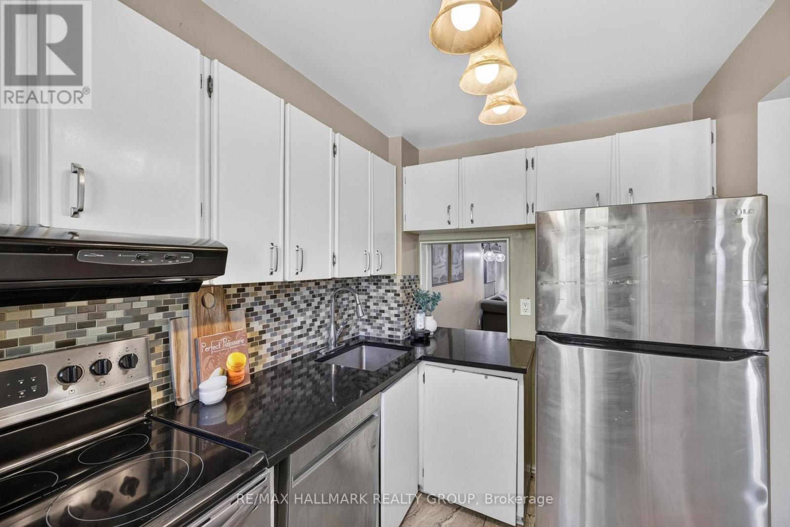 6350 Bilberry Drive Property Photo 13