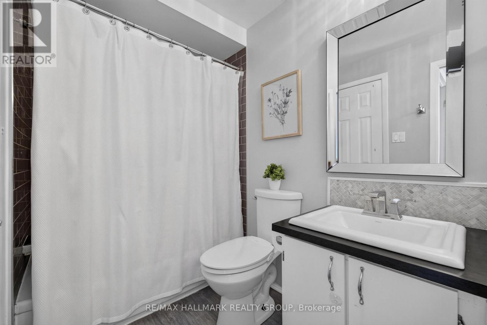 6350 Bilberry Drive Property Photo 19