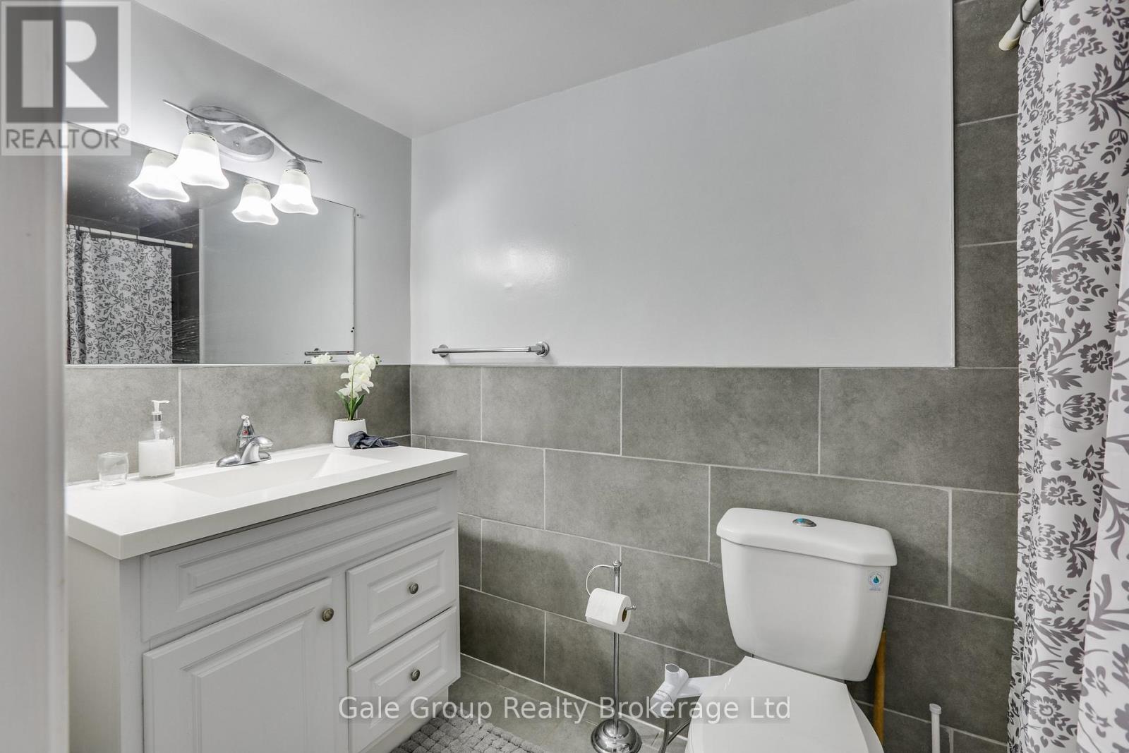9 - 105 Springbank Avenue Property Photo 22