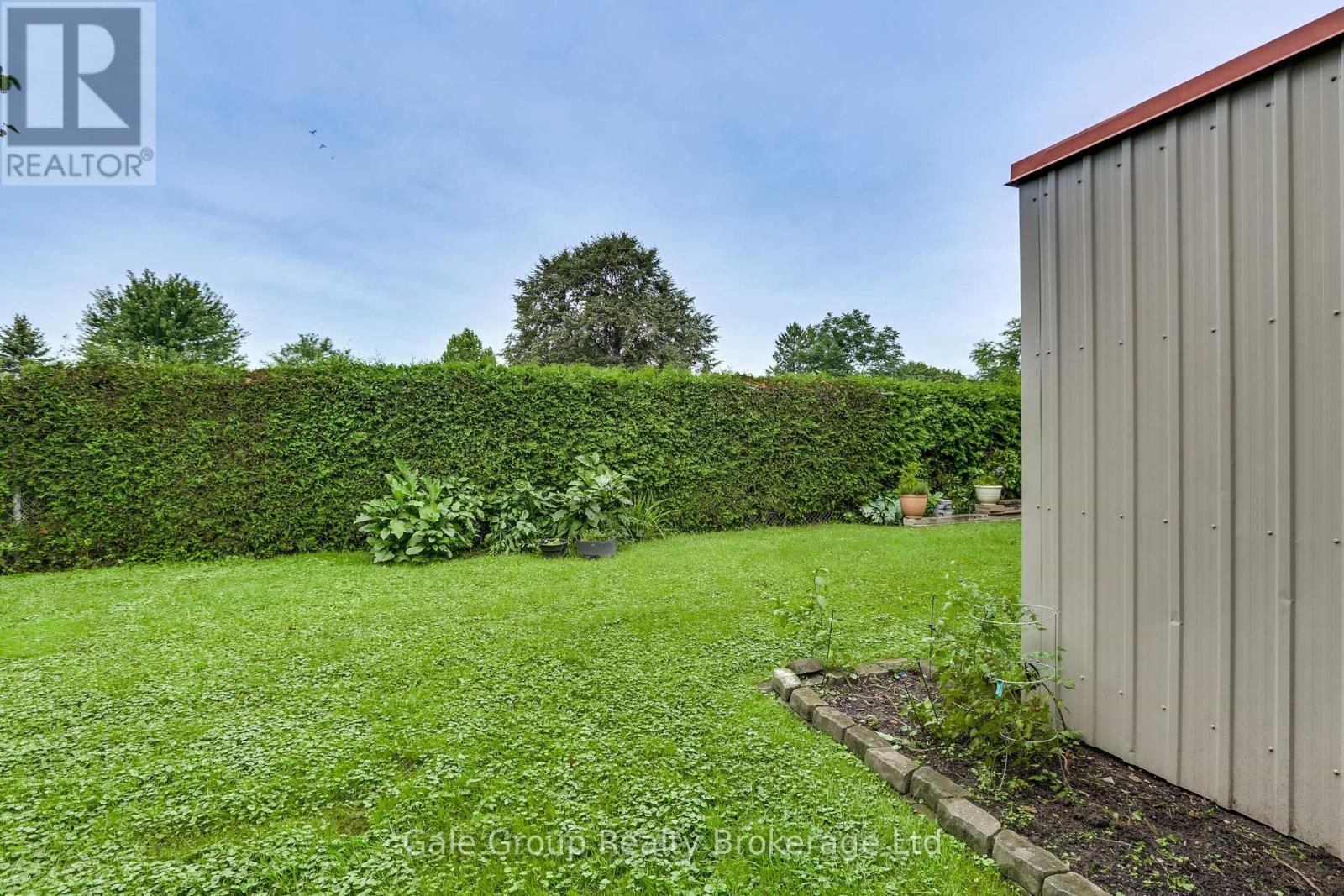 9 - 105 Springbank Avenue Property Photo 32