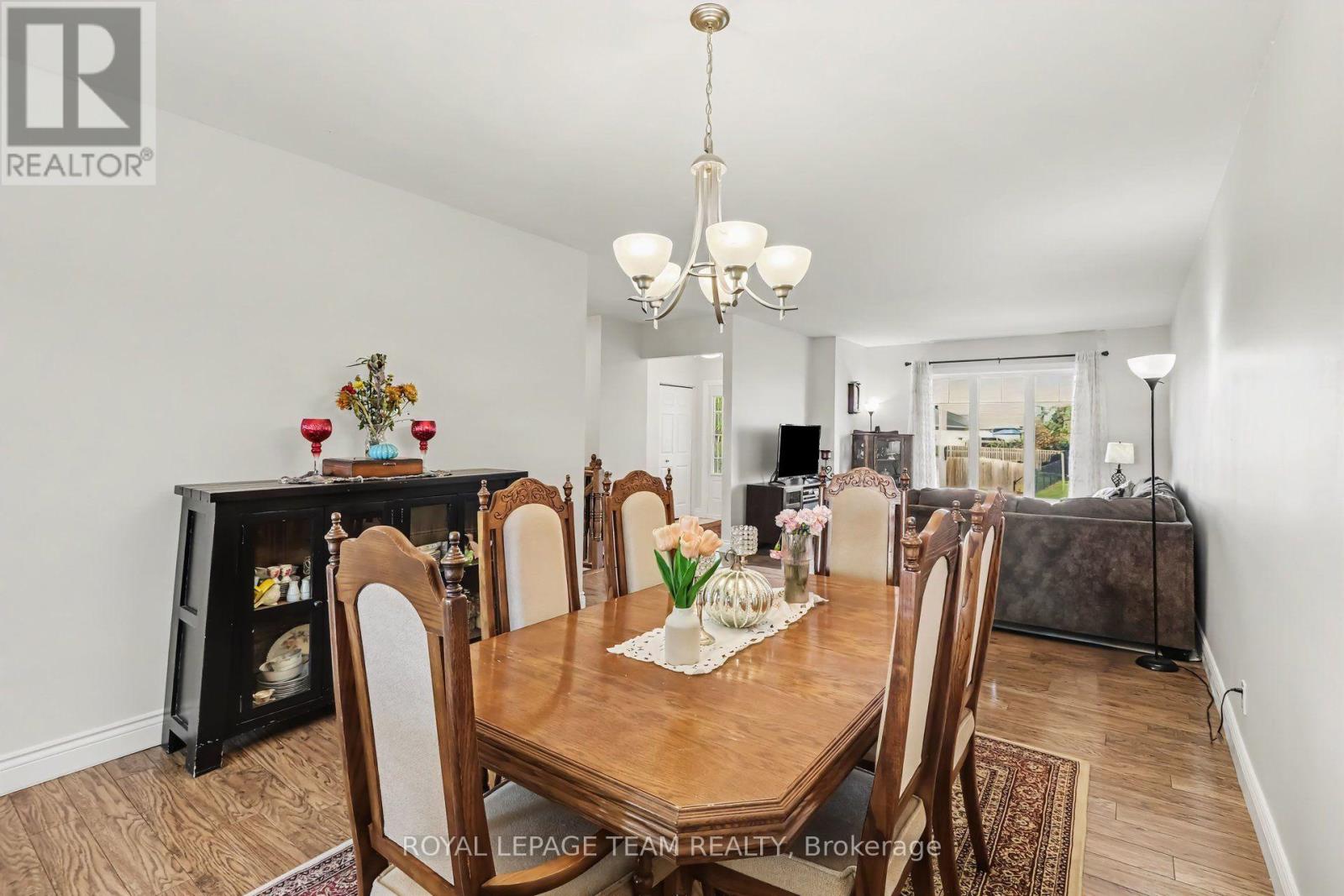 624 St Lawrence Street Property Photo 10
