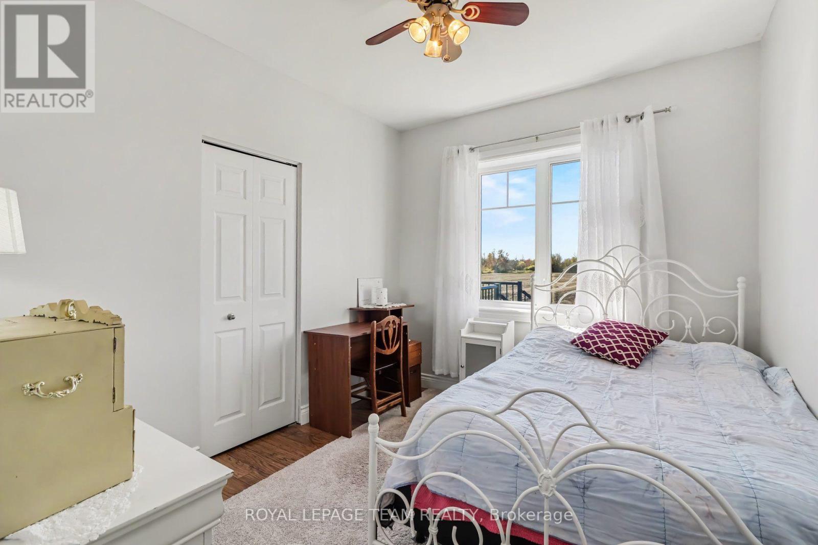 624 St Lawrence Street Property Photo 18