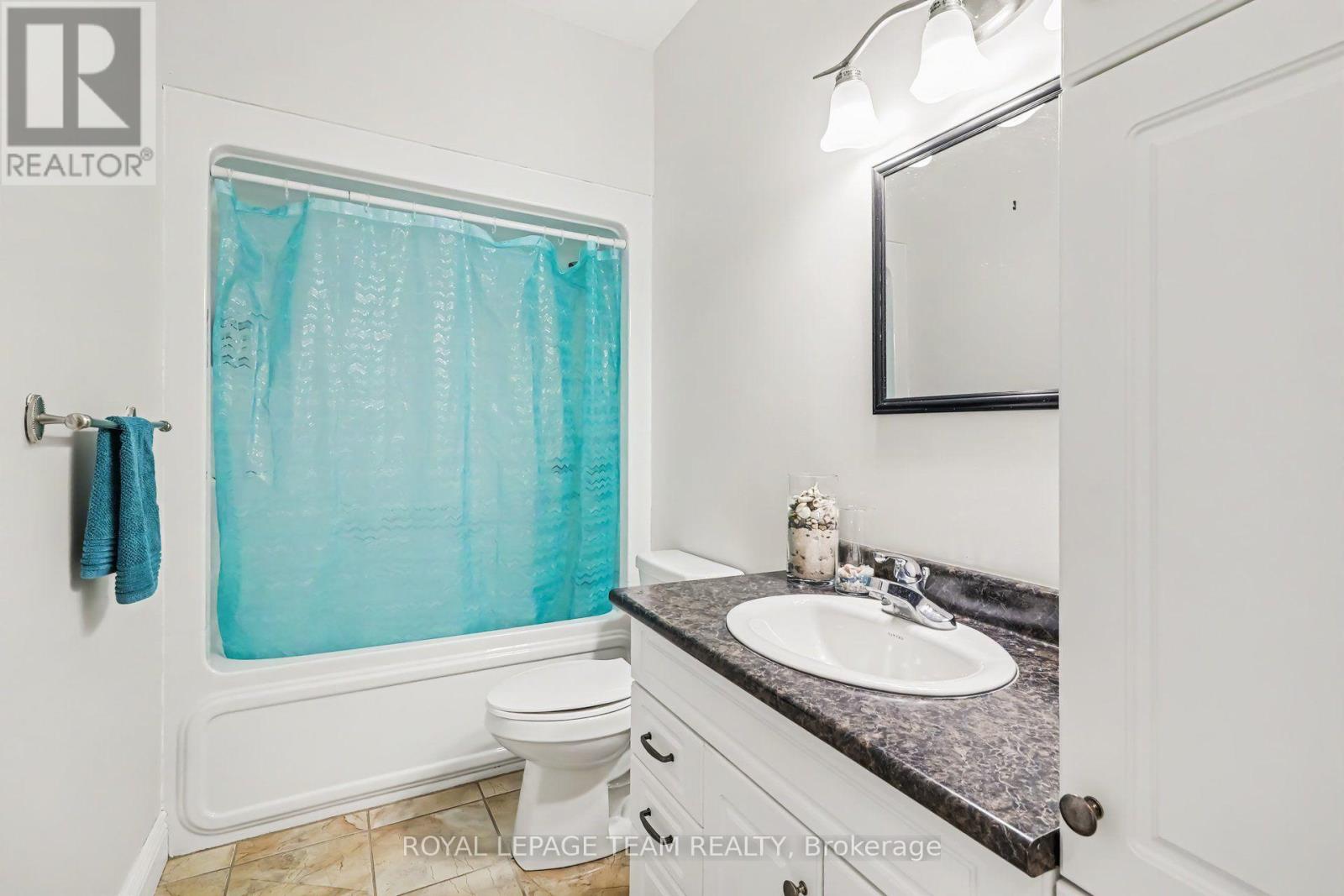 624 St Lawrence Street Property Photo 19