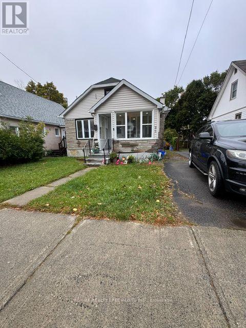 875 Charlotte Street Property Photo 1