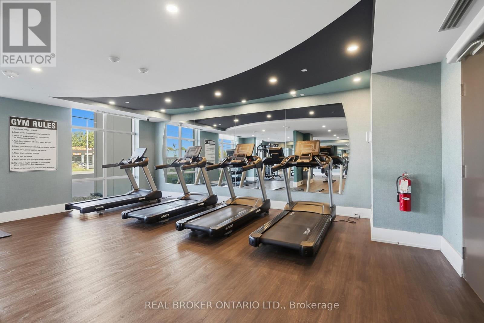 425 - 450 Dundas Street E Property Photo 5