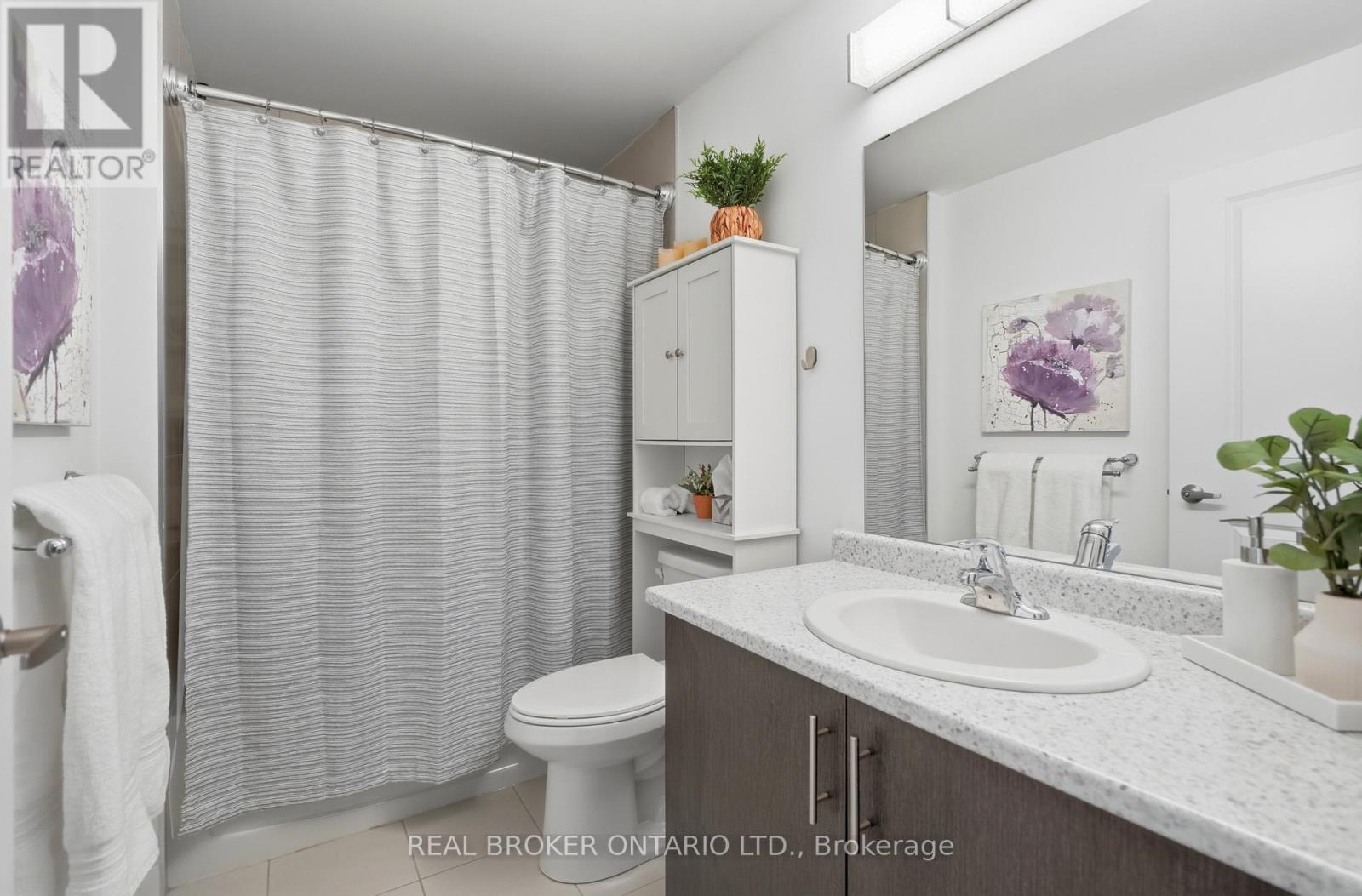 425 - 450 Dundas Street E Property Photo 19