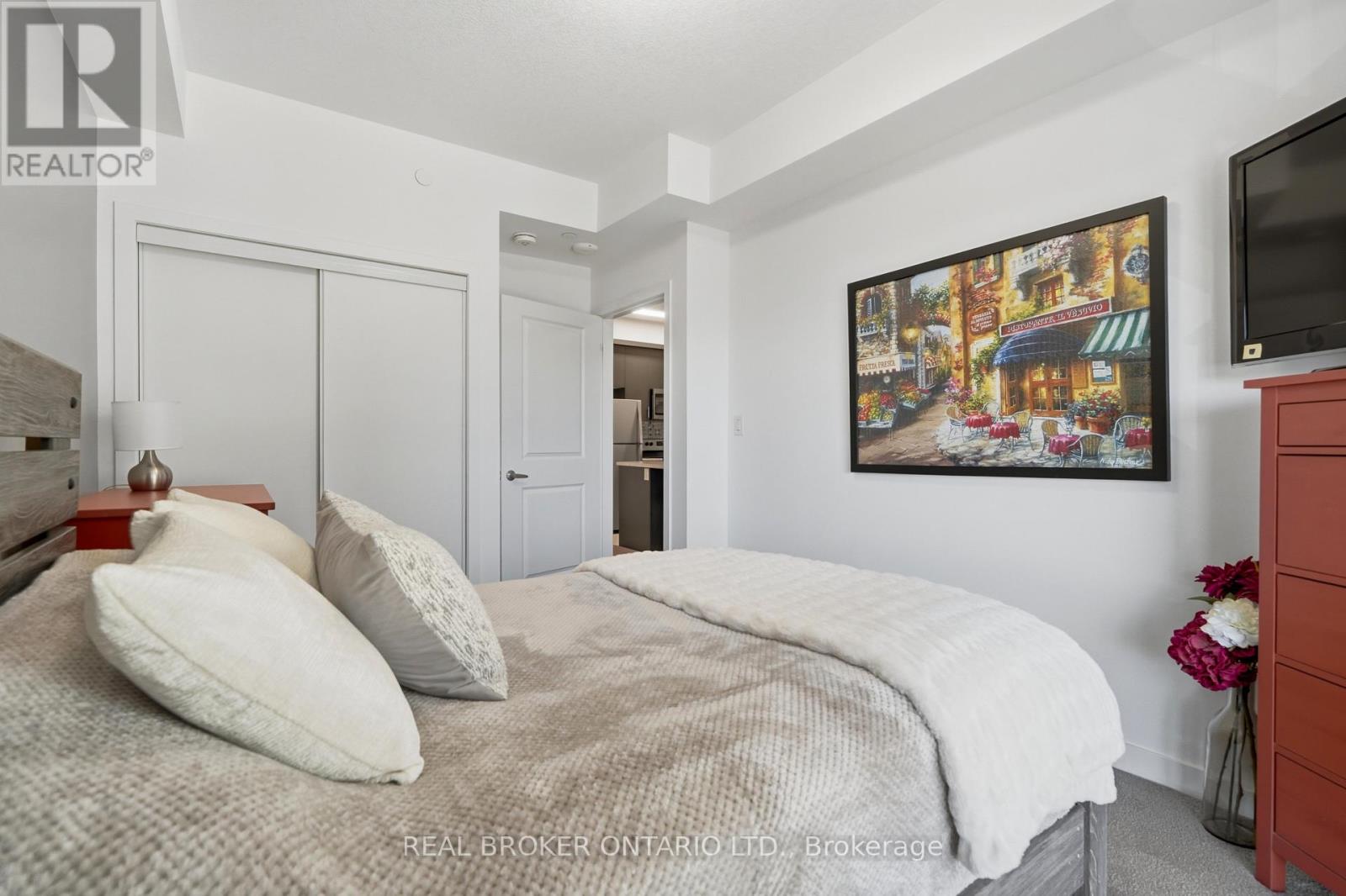 425 - 450 Dundas Street E Property Photo 21