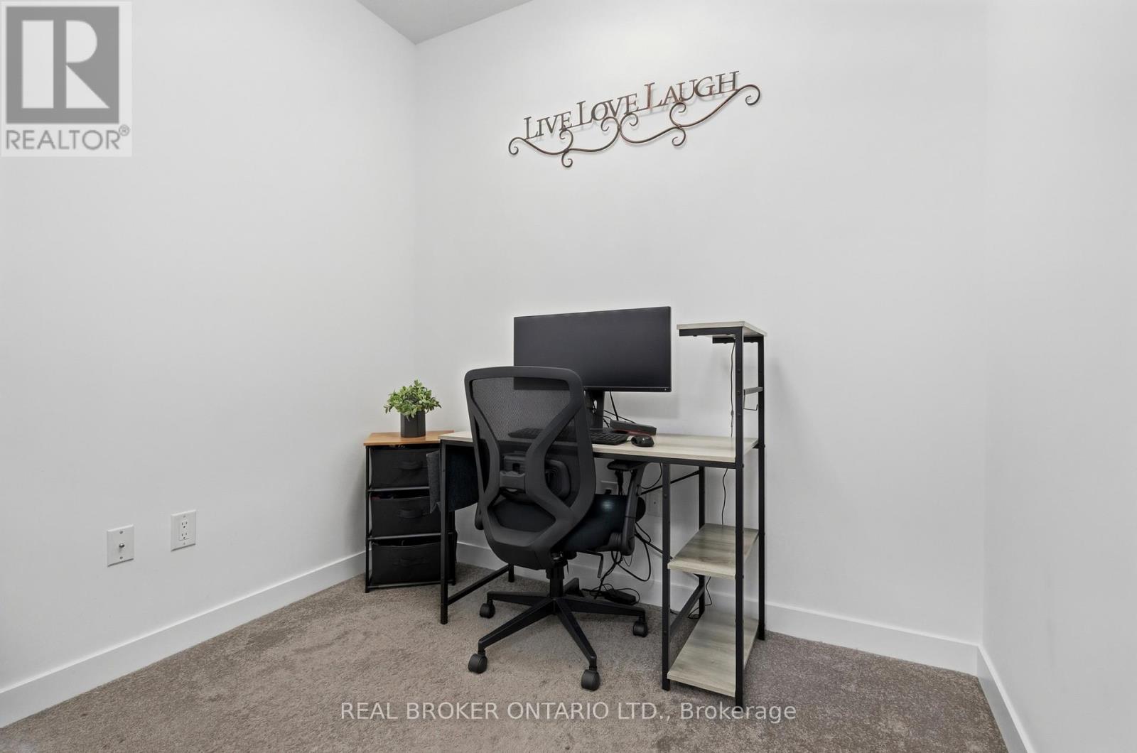 425 - 450 Dundas Street E Property Photo 23