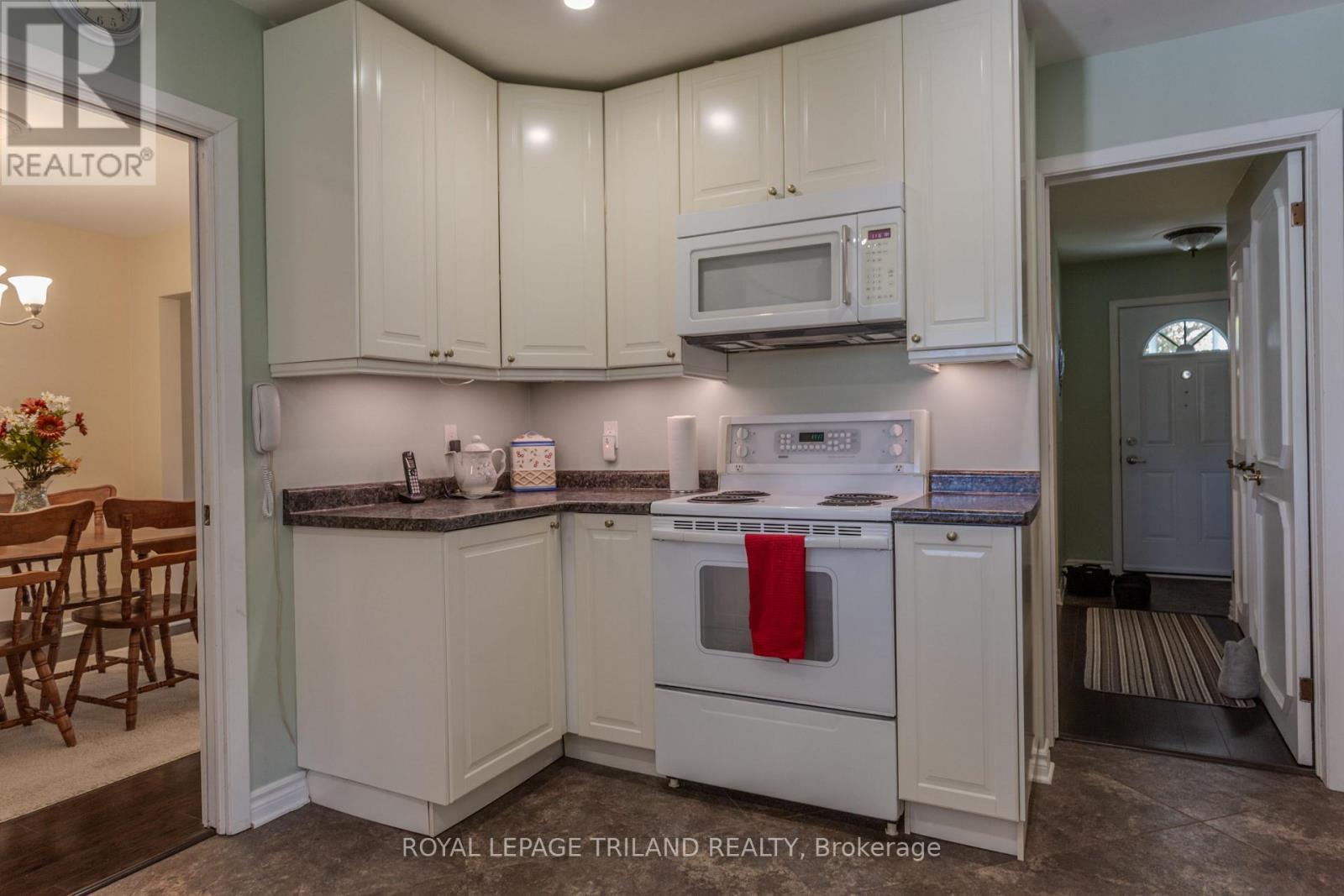 9 Butler Drive Property Photo 8