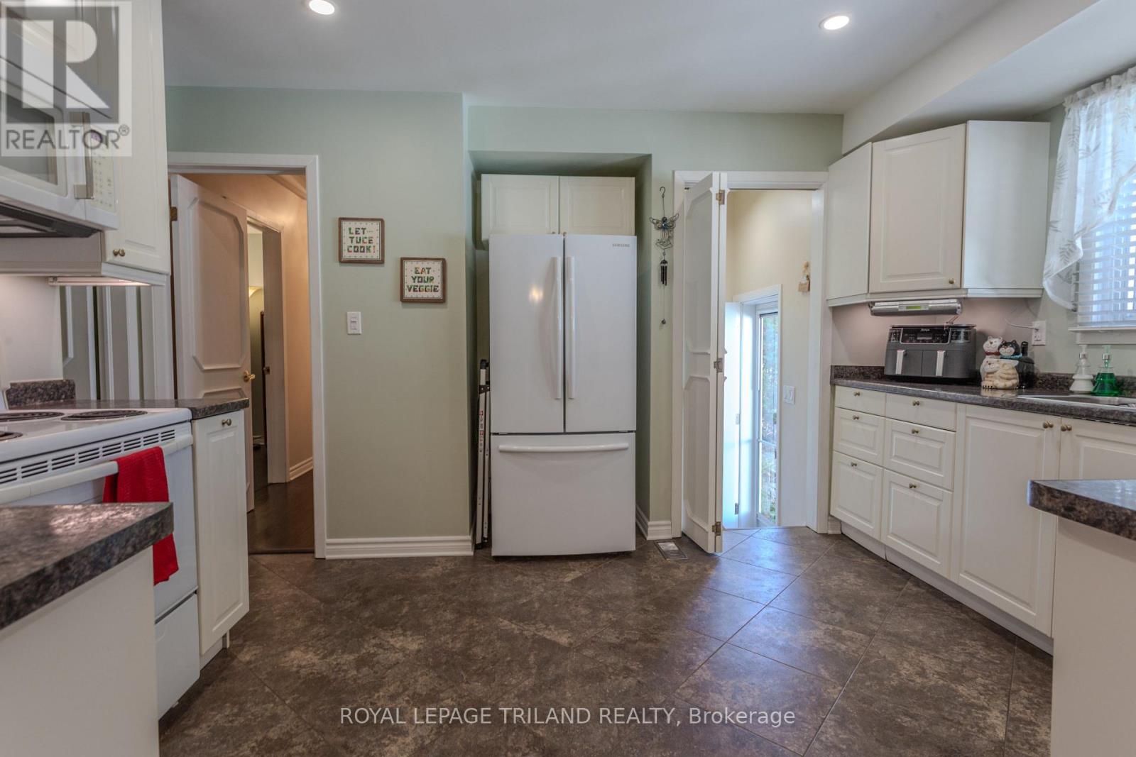 9 Butler Drive Property Photo 9