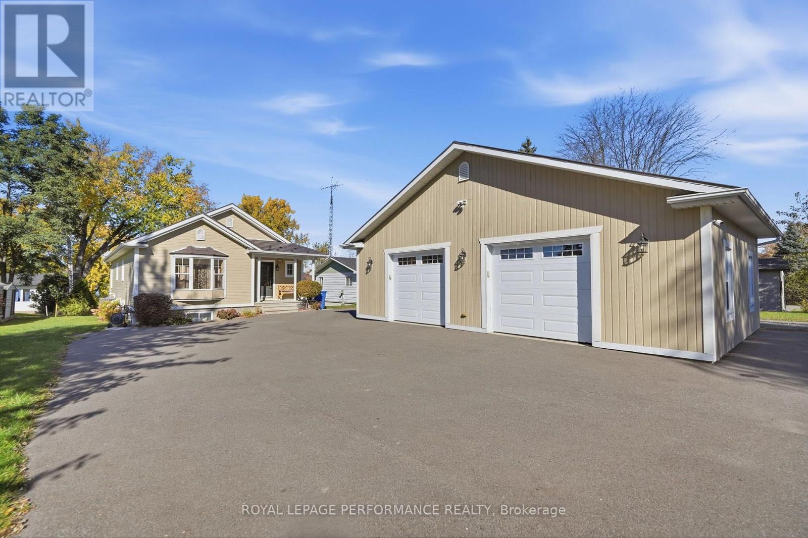 2204 Bay Road Property Photo 1