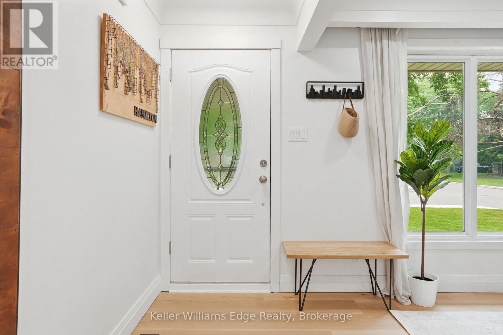 131 West 34th Street Property Photo 2