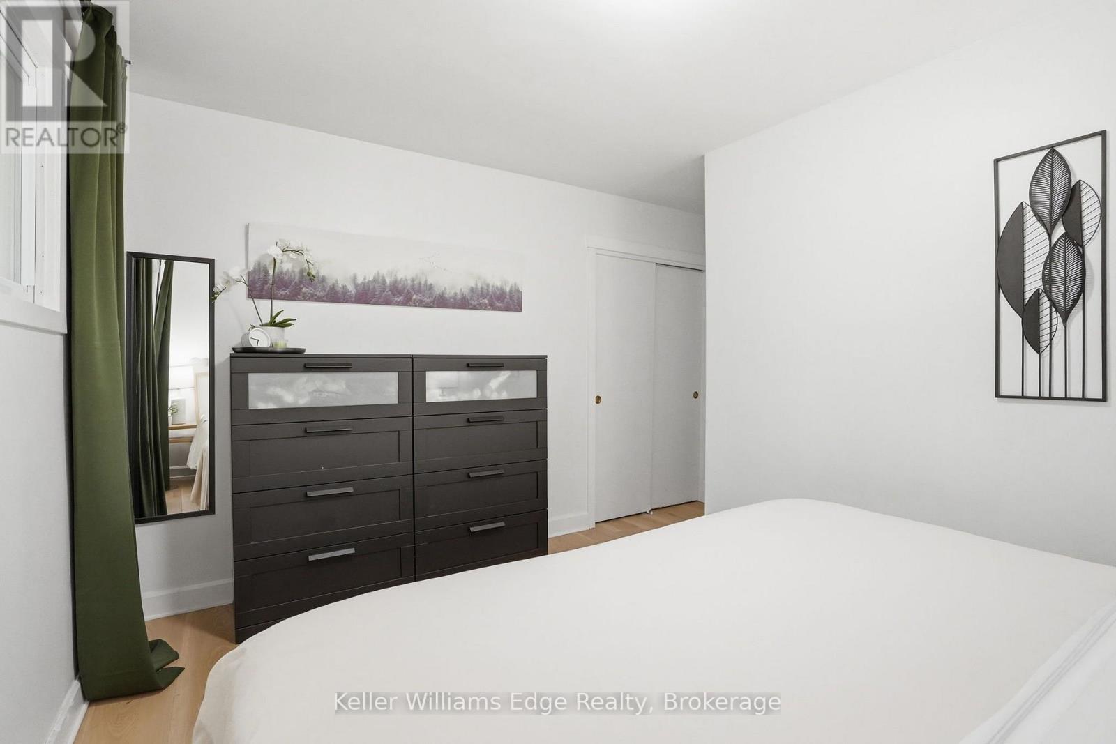 131 West 34th Street Property Photo 13