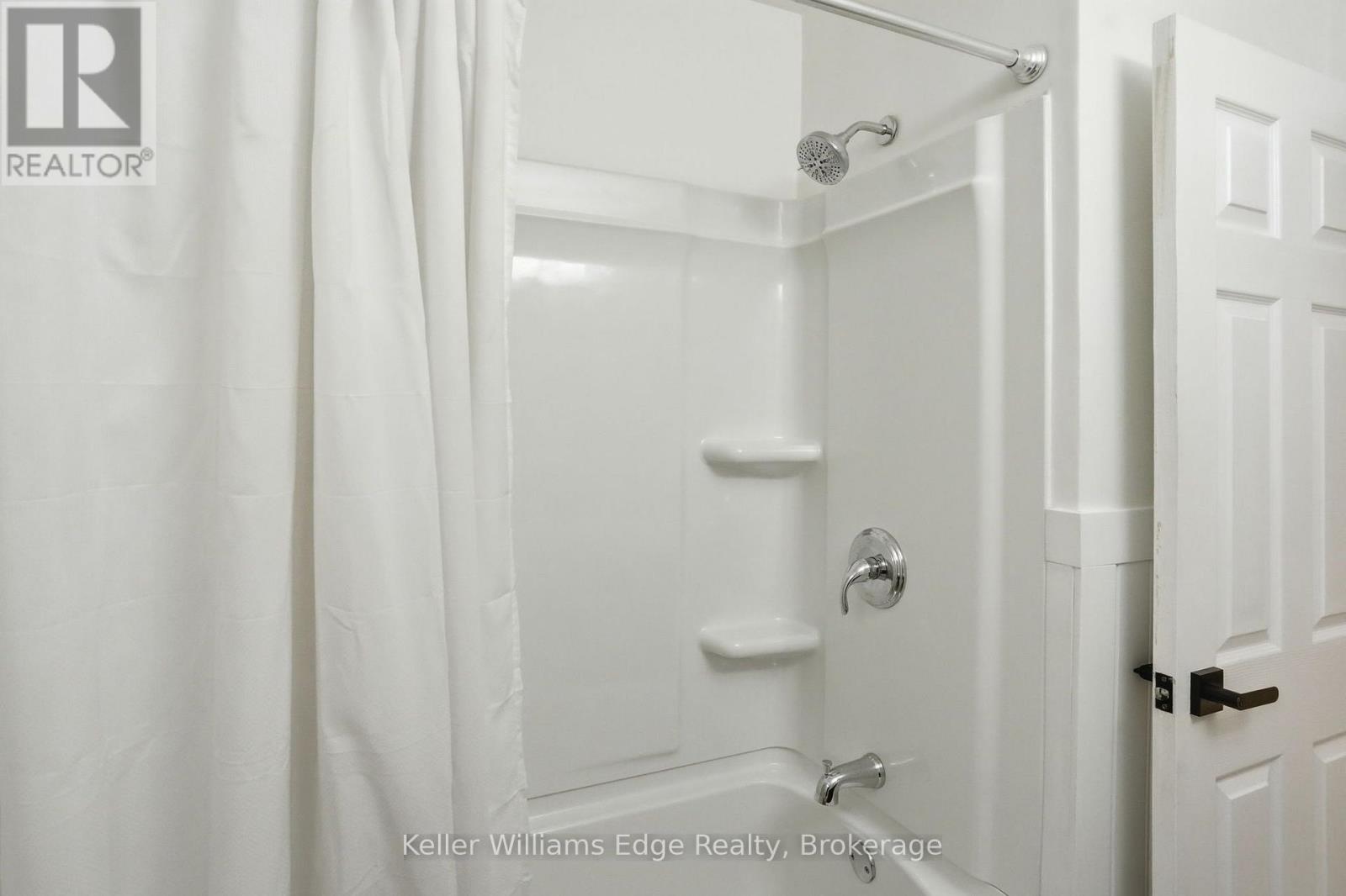 131 West 34th Street Property Photo 16